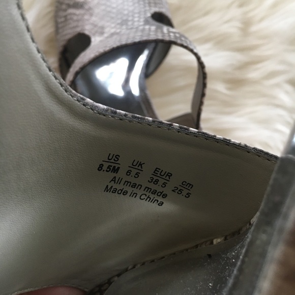 Carlos Santana snake print espadrille wedges - Picture 7 of 7